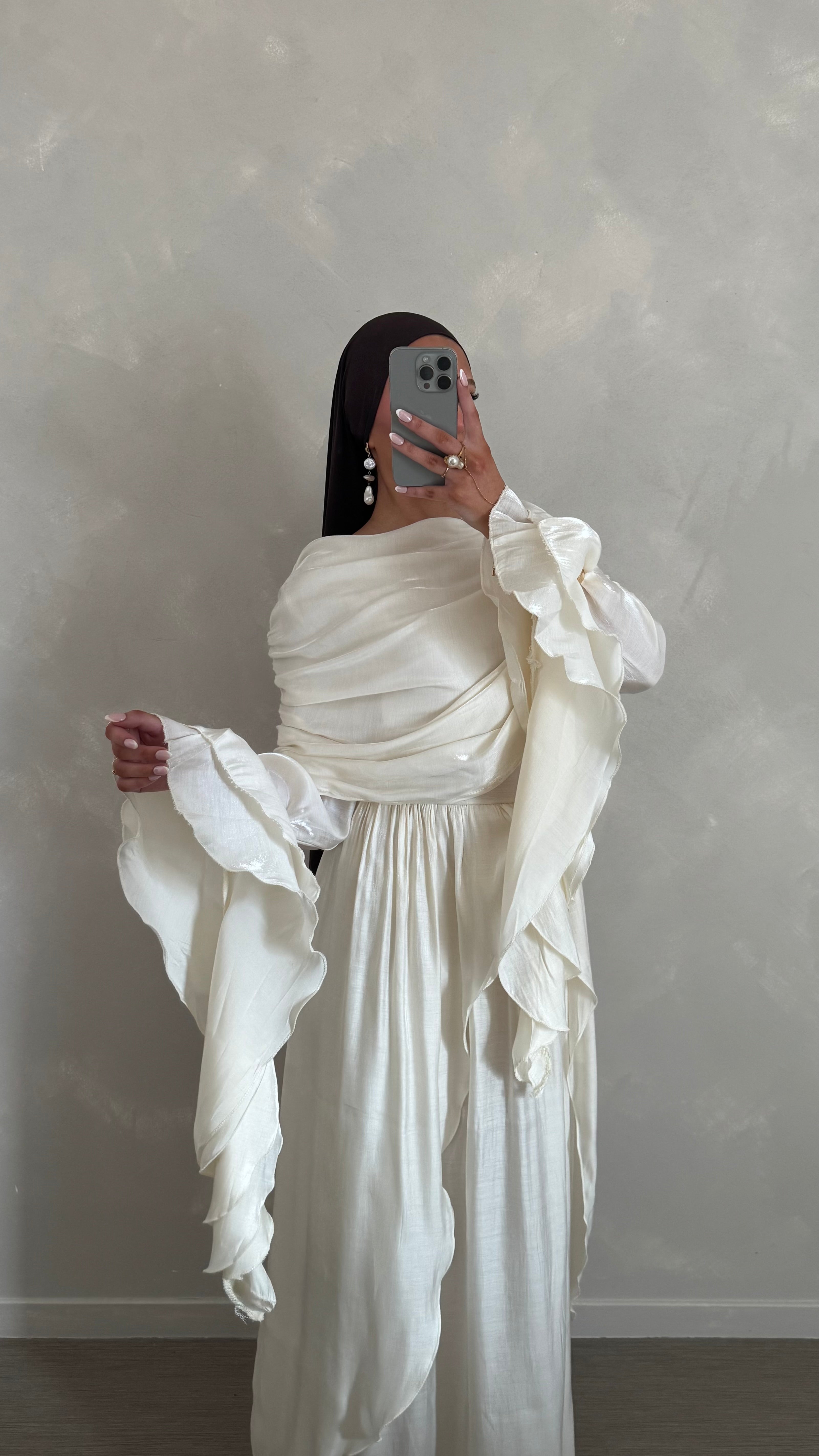 Robe Pearl