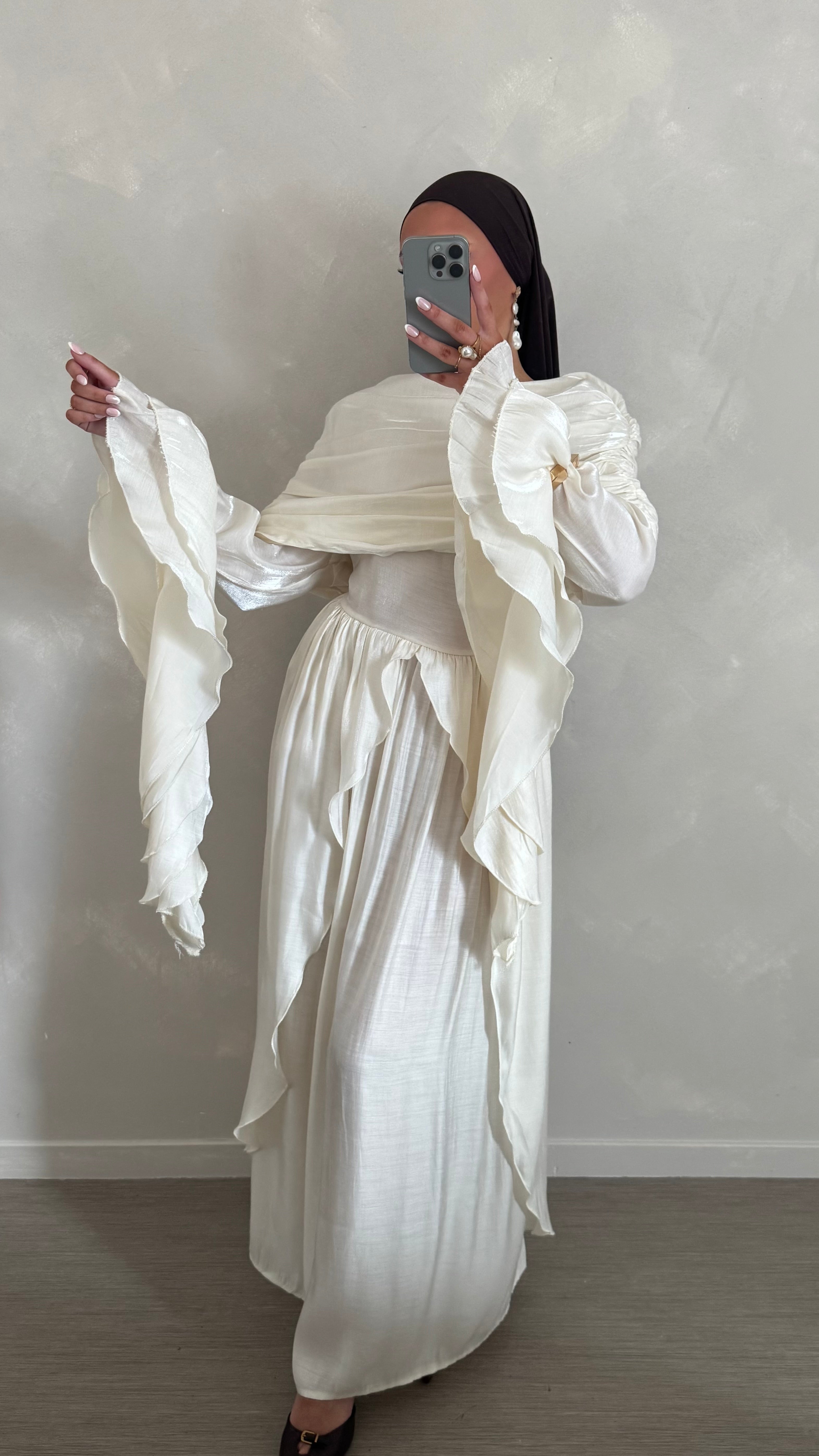 Robe Pearl