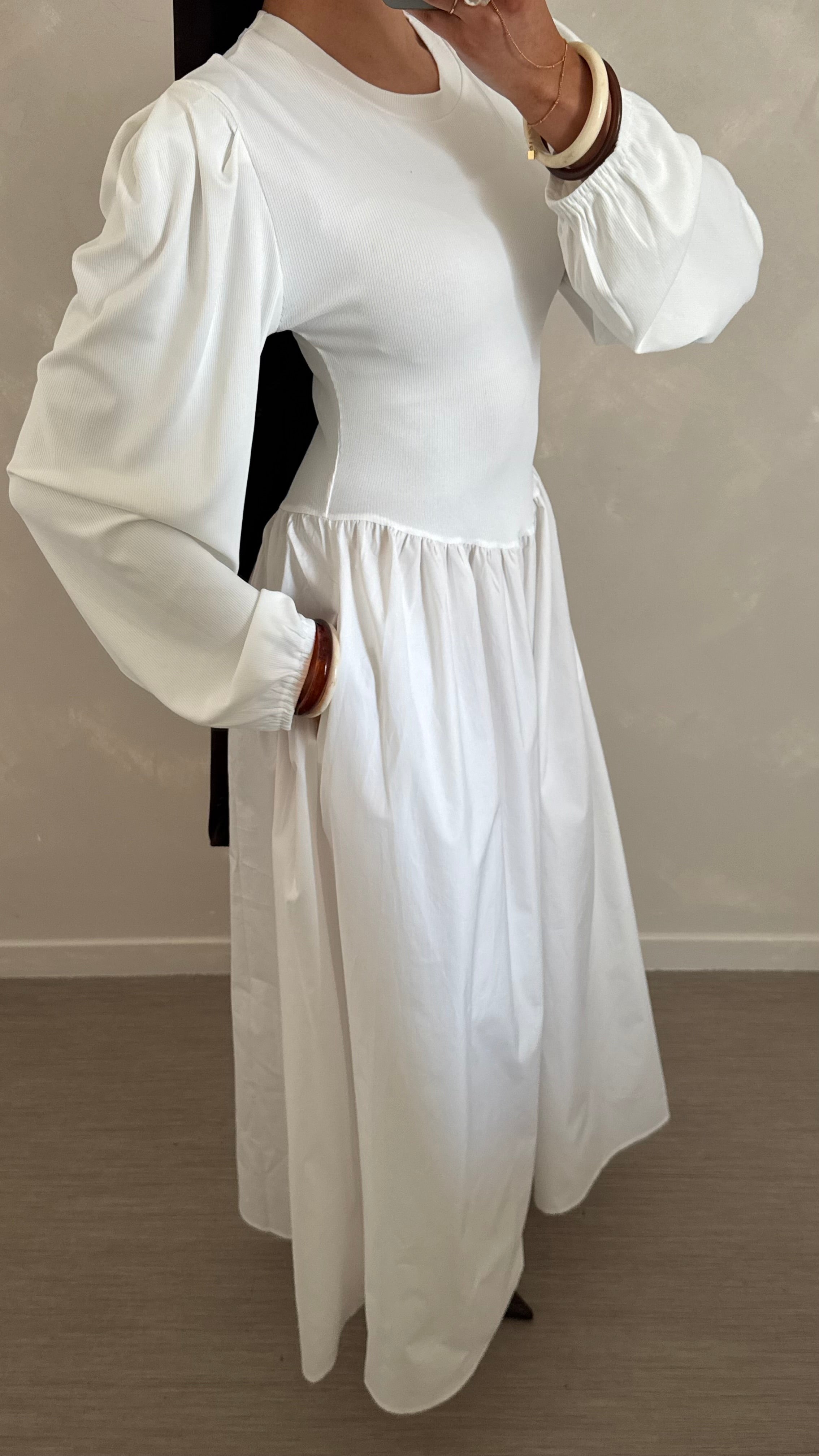 Robe Moon